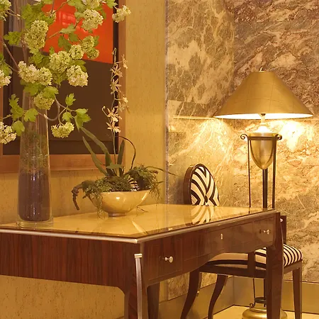 里斯本旅行公园酒店 3*