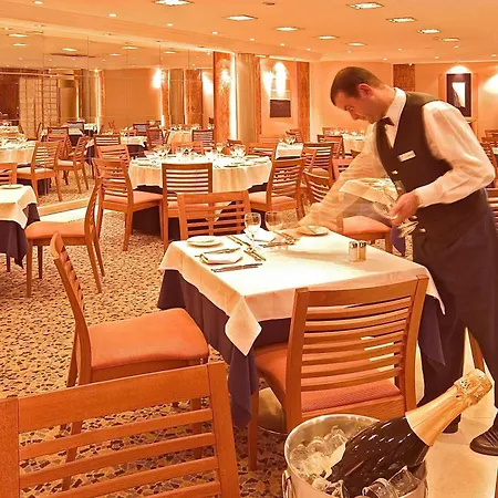 里斯本旅行公园酒店 3* Lisboa