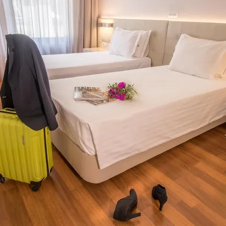 里斯本旅行公园酒店 3*